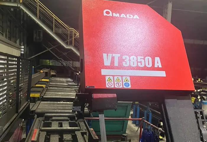 帯鋸切断機(アマダVT3850)